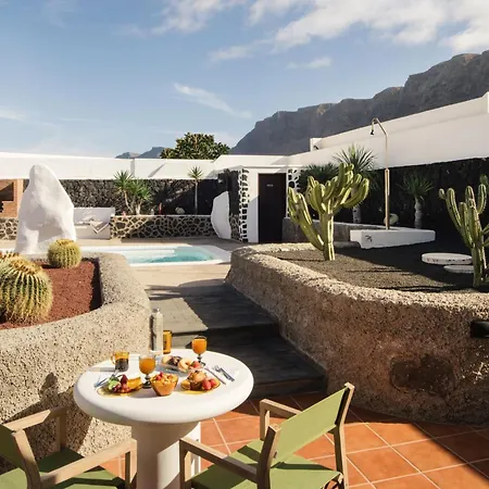 Canaryislandshost I Esencia *