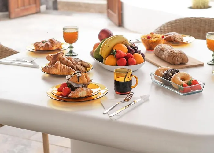 Canaryislandshost I Esencia Daire *