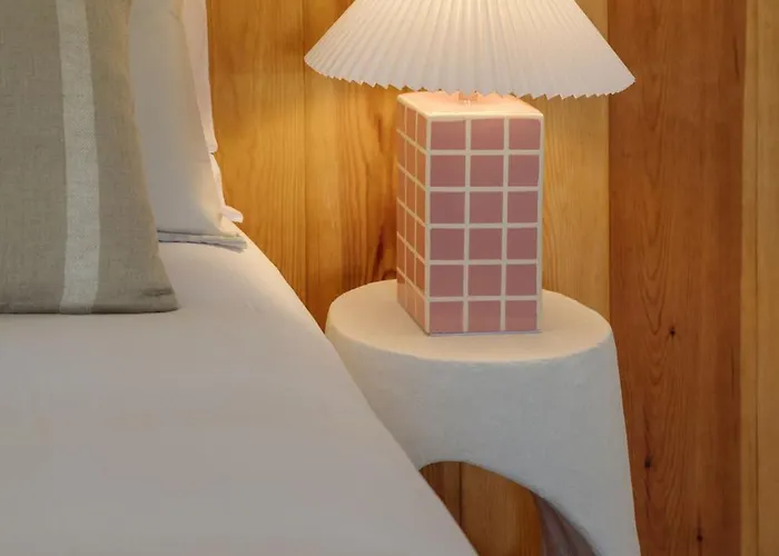 Canaryislandshost I Esencia * Famara