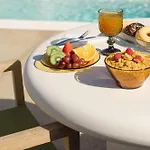 Canaryislandshost I Esencia * Famara